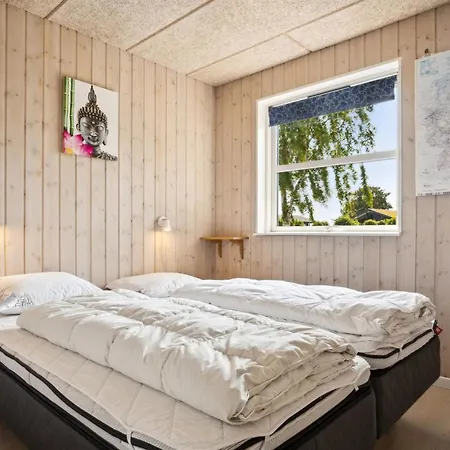 Neno - 100m From The Sea By Interhome *